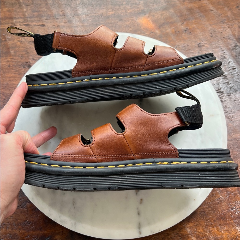 DR. MARTENS Soloman Luxor Leather 3-Strap Front Buckle Sandals Brown/Tan - Picture 10 of 11